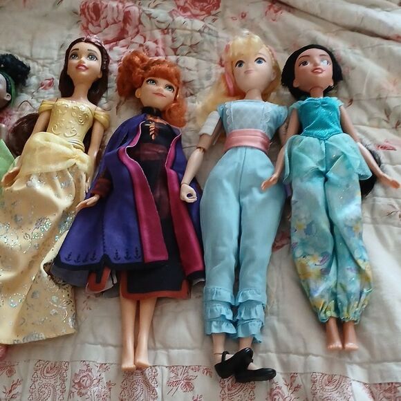 Disney Dolls  - Picture 4 of 4